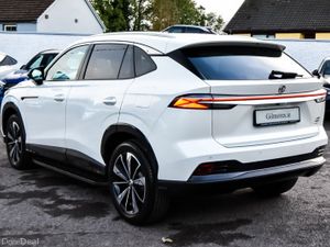 MG HS Trophy 1.5 PHEV Auto - Image 4