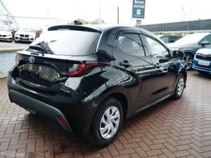 2021 TOYOTA YARIS 1.0 PETROL 5DR HATCHBACK - Image 4