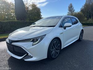 TOYOTA COROLLA GZ SPORT 1.8 PETROL HYRBID AUTO - Image 3