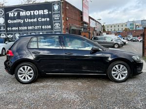 2015 Volkswagen Golf 1.2 COMFORTLINE AUTO - Image 2