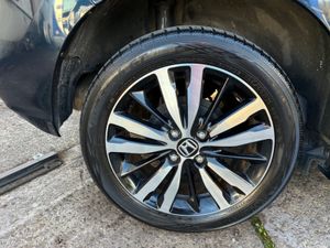 Honda Fit DAA-GP5 - Image 3