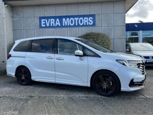 Honda Odyssey ABSOLUTE EX 7 SEATER AUTOMATIC HYBRI - Image 3