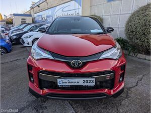 Toyota C-HR GR SPORT AUTOMATIC HYBRID 1.8 PETROL / - Image 2
