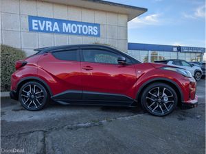 Toyota C-HR GR SPORT AUTOMATIC HYBRID 1.8 PETROL / - Image 3