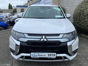 Mitsubishi Outlander G PHEV 4WD HYBRID AUTOMATIC 2 - Image 2
