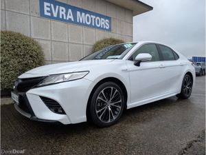 Toyota Camry WS HYBRID AUTOMATIC 2.5 PETROL //HALF - Image 4