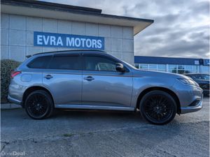 Mitsubishi Outlander G BLACK EDITION PHEV HYBRID A - Image 3