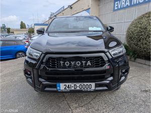 Toyota Hilux GR SPORT 4WD AUTOMATIC 2.4 PETROL //H - Image 2