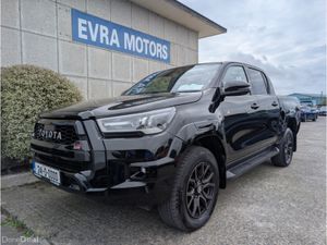 Toyota Hilux GR SPORT 4WD AUTOMATIC 2.4 PETROL //H - Image 4