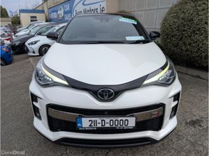 Toyota C-HR GR SPORT HYBRID AUTOMATIC 1.8 PETROL / - Image 2