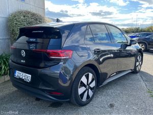 Volkswagen ID.3 PRO LIFE 58KWH ELECTRIC //HEATED S - Image 3