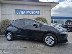Toyota Aqua X AUTOMATIC HYBRID 1.5 PETROL //REVERS - Image 3