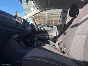 Kia Picanto 1.0 PE Manual - Image 2