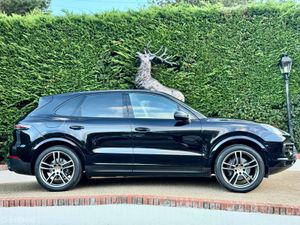 Porsche Cayenne 3.0 V6 Straight petrol great spec - Image 3