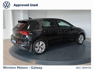 Volkswagen Golf LAUNCH EDITION 2.0 TDI 115HP - Image 3