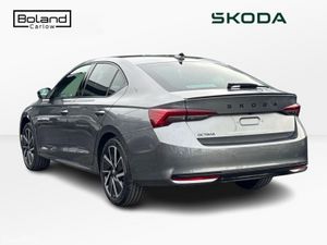 Skoda Octavia 2.0TDI DSG SPORTLINE *0% APR AVAILAB - Image 4