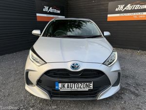 Toyota Yaris 1.5 HYBRID 5DR - Image 2