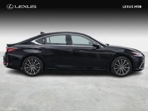 Lexus ES Dynamic - Image 3