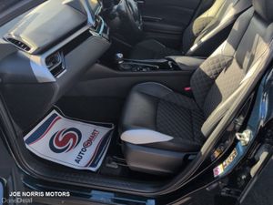 Toyota C-HR G NERO MODE 1.8 HYBRID AUTOMATIC - Image 3
