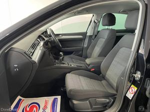 Volkswagen Passat BUSINESS 2.0 TDI MANUAL 6SPEED F - Image 4