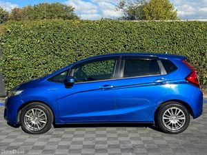 Honda Fit L-PACKAGE 1.5 HYBRID AUTO // CRUISE CONT - Image 3