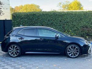 Toyota Corolla GZ SPORT 1.8 HYBRID AUTO // DIAMOND - Image 2