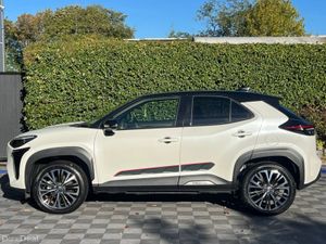 Toyota Yaris Cross Z-SPEC 1.5 HYBRID AUTO // 360 P - Image 3