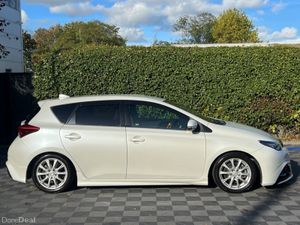 Toyota Auris MODELLISTA 1.8 HYBRID AUTO // NEW NCT - Image 2