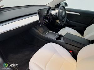 Tesla Model 3 RWD*Call Andrew 086 2617858 - Image 4