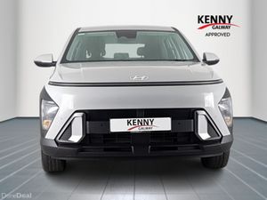 Hyundai KONA SIGNATURE 5DR - Image 2
