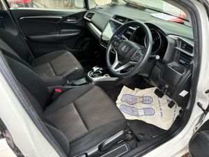 Honda Fit DAA-GP5 - Image 2