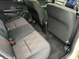 Honda Fit DAA-GP5 - Image 4