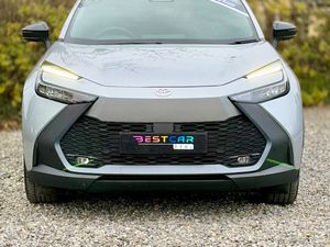 2025 Toyota C-HR 1.8 Hybrid Sport BiTone Automatic - Image 4