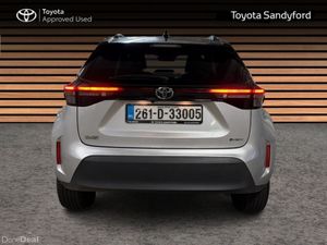 Toyota Yaris Cross LUNA SPORT BI-TONE // REAR CAME - Image 4