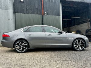 Jaguar XF 2017 automatic - Image 3