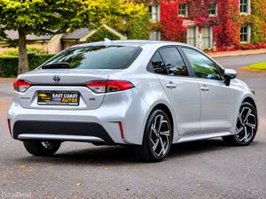Toyota Corolla 2021 - Image 2