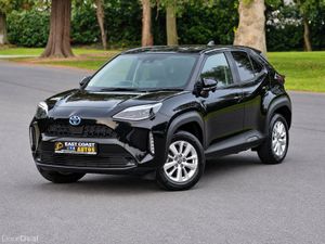 2021 Toyota Yaris Cross 1.8 Petrol Hybrid Auto - Image 3
