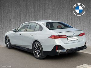 BMW i5 eDrive40 M Sport Pro Saloon - Image 3