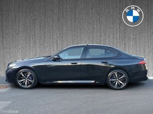 BMW 5-Series 530e M Sport Saloon - Image 3