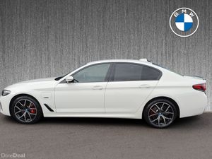 BMW 5-Series 530e M Sport Saloon - Image 4