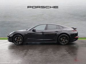 Porsche Panamera 4 E-Hybrid - Image 4