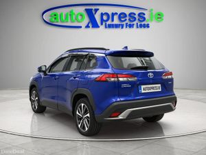 Toyota Corolla Cross 1.8 Hybrid Z, 4WD, Low Mileag - Image 3