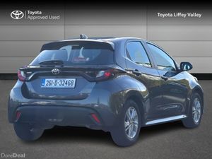 Toyota Yaris Yaris HEV Luna - Image 2