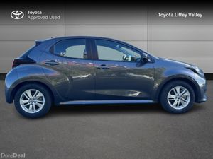 Toyota Yaris Yaris HEV Luna - Image 3