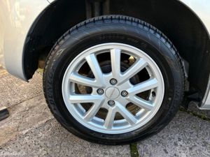 Honda Fit DAA-GP5 - Image 3
