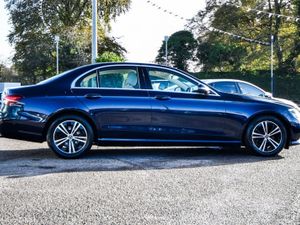 Mercedes-Benz E-Class E220d Avantgarde 194bhp Auto - Image 4