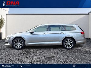 Volkswagen Passat 2.0 TDI - 190BHP - LOW KMS - Image 3
