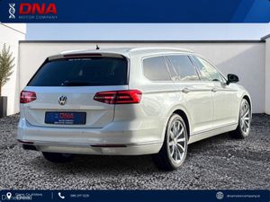 Volkswagen Passat HIGHLINE - LEATHER - LOW KMS - Image 4