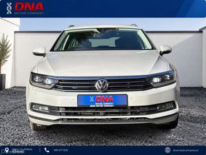 Volkswagen Passat HIGHLINE - LEATHER - LOW KMS - Image 2