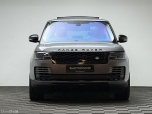 Land Rover Range Rover VOGUE P400E *PAN ROOF* - Image 2